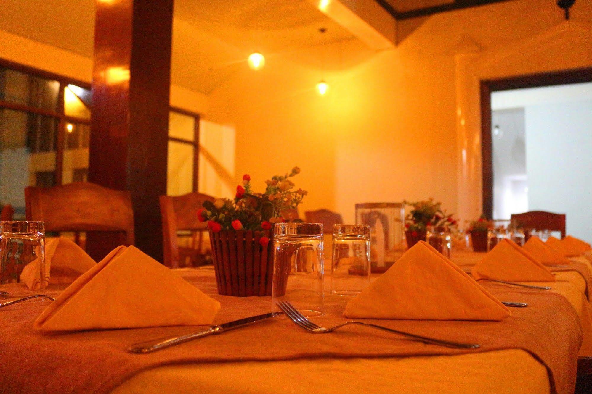 Ocean Dreams Hotel Ahangama Ngoại thất bức ảnh