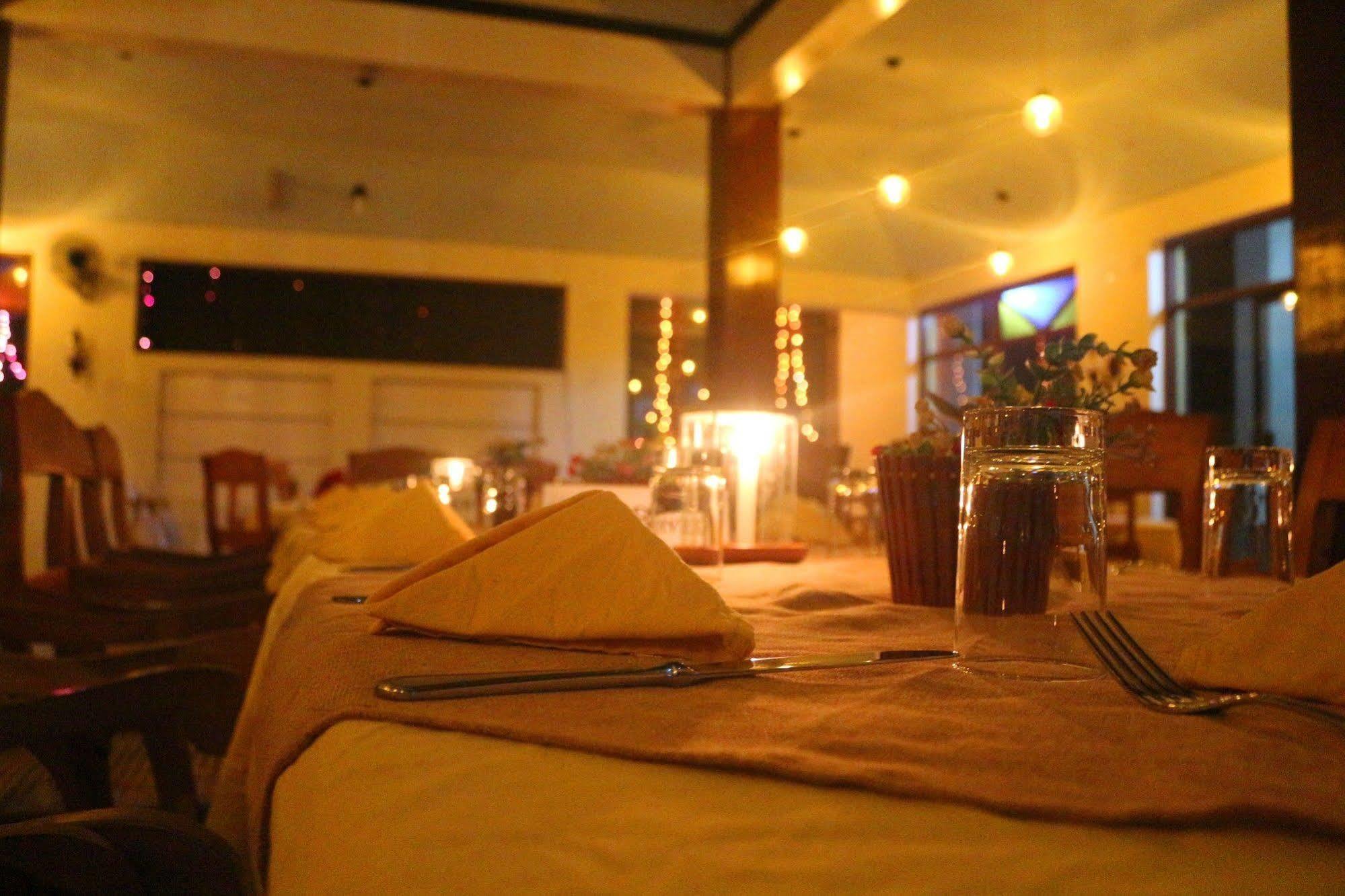 Ocean Dreams Hotel Ahangama Ngoại thất bức ảnh